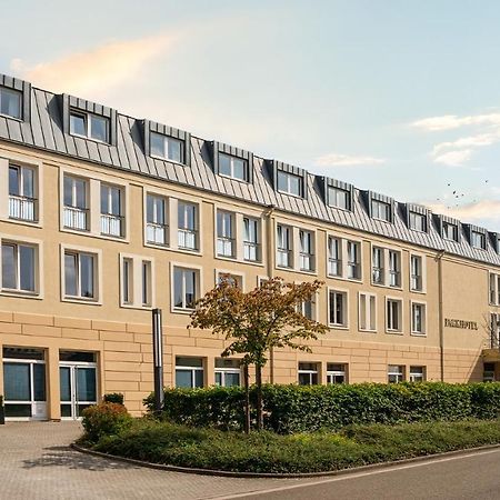 Parkhotel Landau Ландау Екстер'єр фото